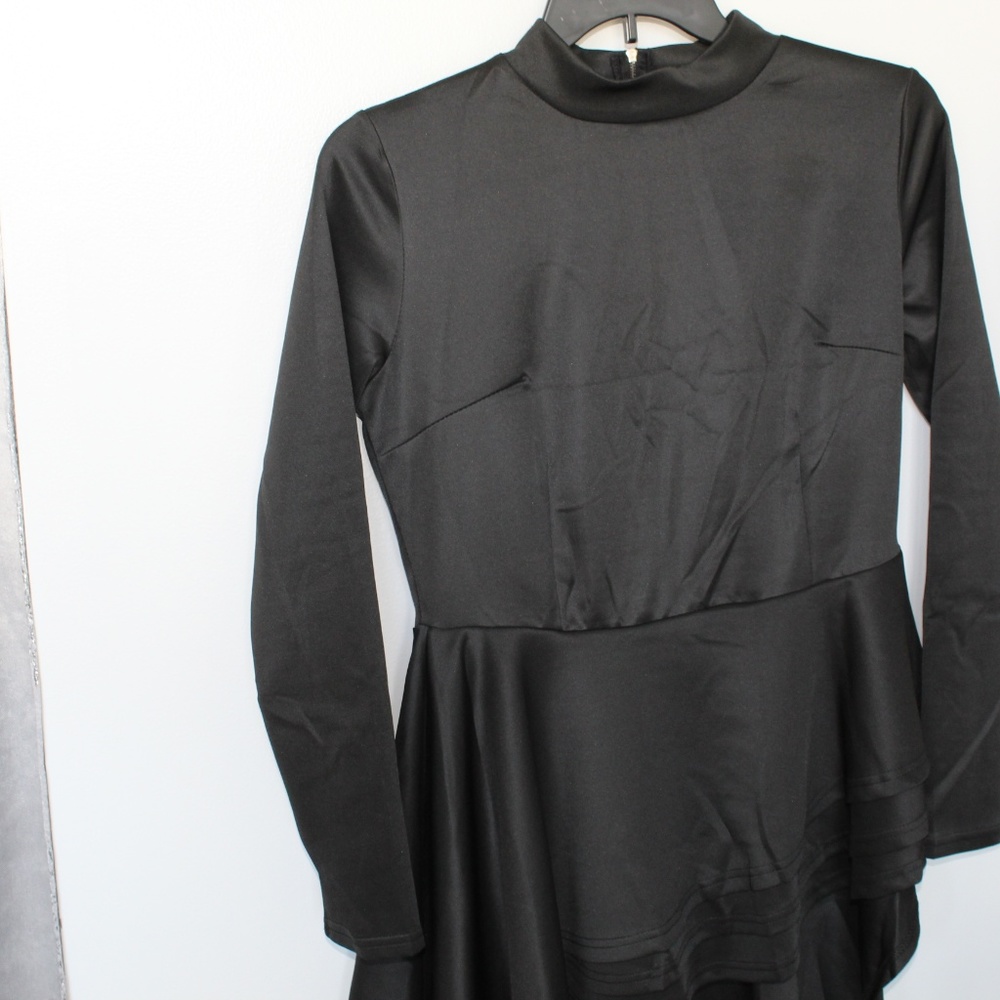 Women Ruffle High Low Asymmetrical Turtleneck XL